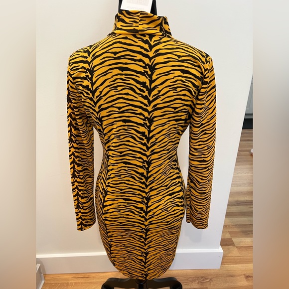 Missguided dress - Picture 4 of 9